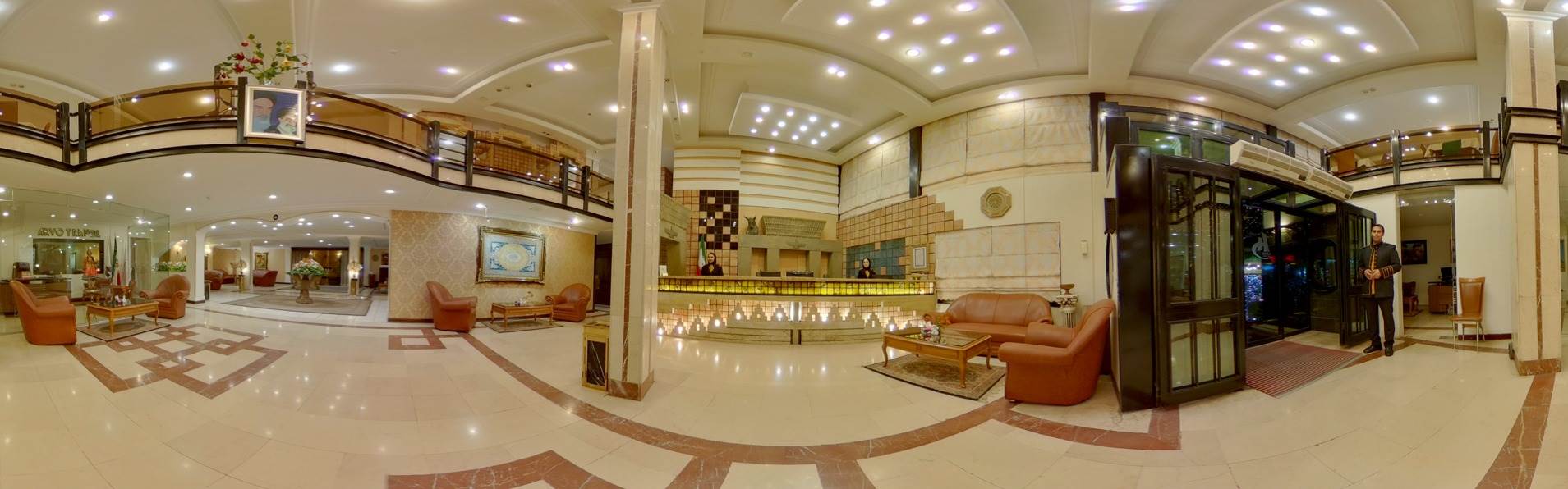 هتل آریوبرزن شیراز